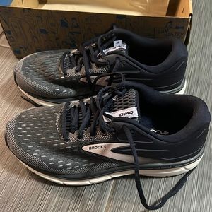 Women’s Brooks Running Shoes
